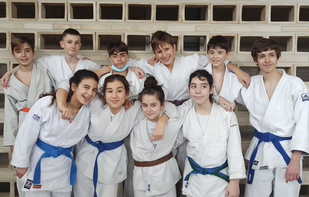 Grupo de judo infantil